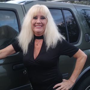 Meet your Posher, Connie